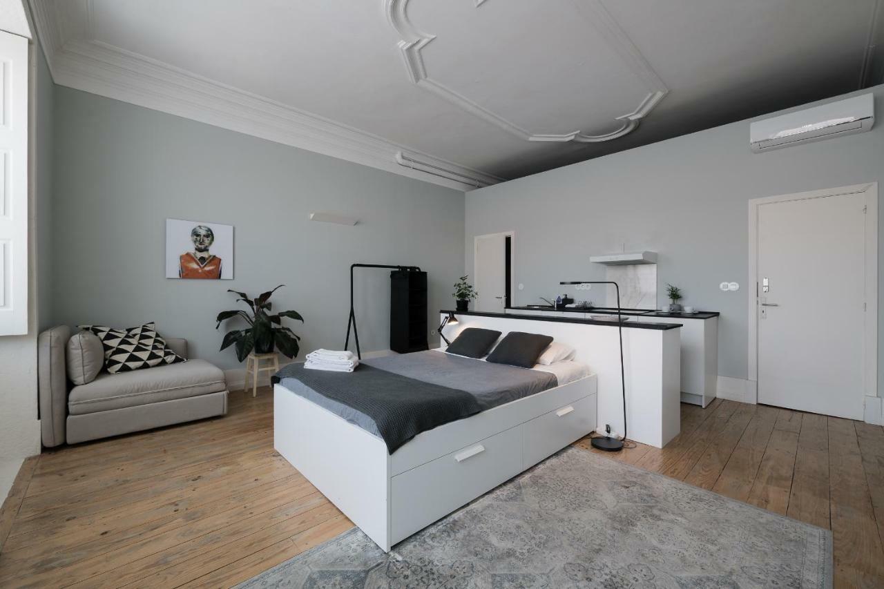 Baixa24 •P2R• Bright Apt In Vibrant Downtown Porto Exterior photo