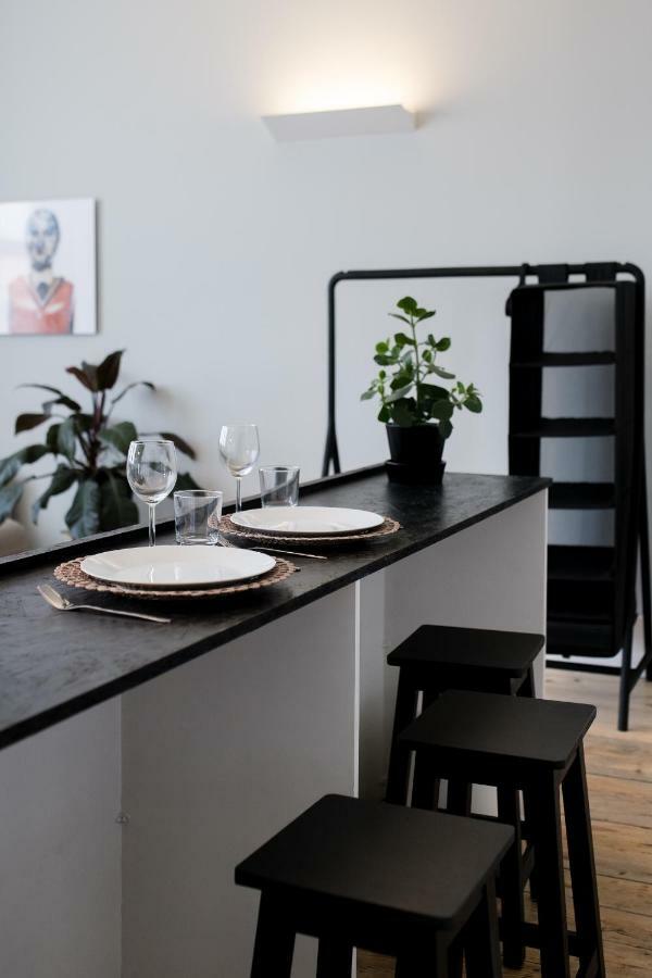 Baixa24 •P2R• Bright Apt In Vibrant Downtown Porto Exterior photo