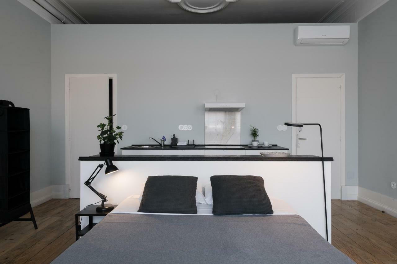 Baixa24 •P2R• Bright Apt In Vibrant Downtown Porto Exterior photo